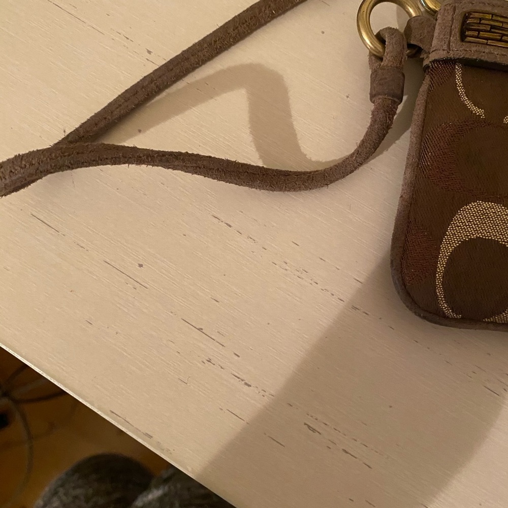 Coach wristlet - Picture 4 of 4